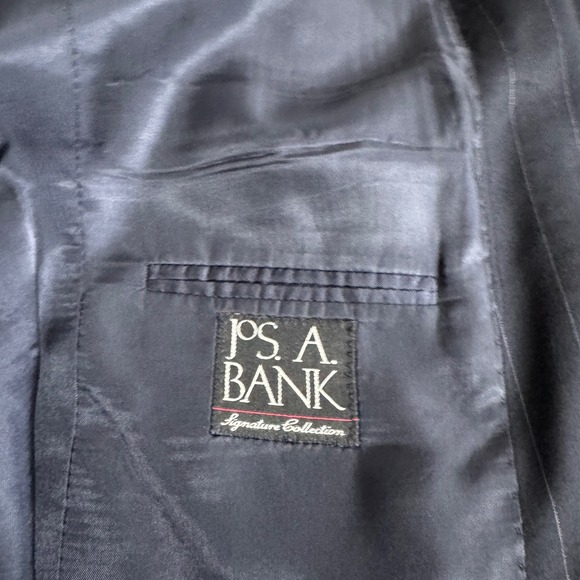 Jos A Bank Signature Collection Mens Navy Pinstripe Wool Suit 40R 32W - Picture 3 of 7